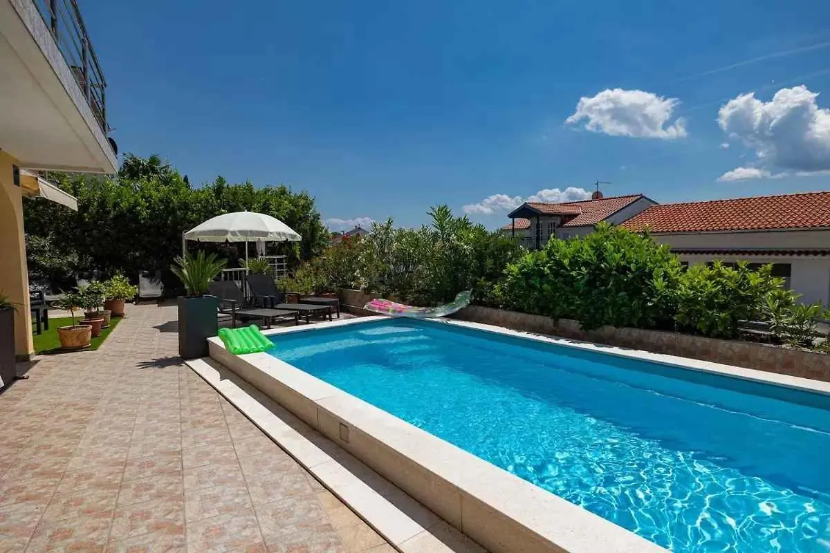 One-Bedroom Apartment Crikvenica Dramalj